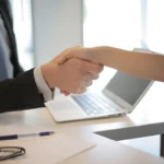 Conoce las competencias laborales más valoradas en este 2025 y cómo desde Recursos Humanos pueden identificarse para contratar al mejor personal.