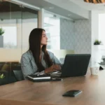 Evita multas y errores de timbrado con esta guía para solicitar, validar y almacenar la CIF de tus empleados usando soluciones de gestión de RH.