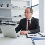 Descubre las diferencias entre el subsidio y las deducciones que se encuentran en el recibo de nómina para llevar una mejor gestión de los empleados.