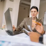 Haz que el proceso de liquidación para empleados sea más sencillo y menos propenso a errores, con el uso de soluciones digitales especializadas.