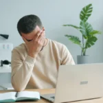 Una jornada laboral efectiva es aquella donde la productividad y el bienestar del equipo van juntos. Logra ese balance para evitar el quiet quitting.