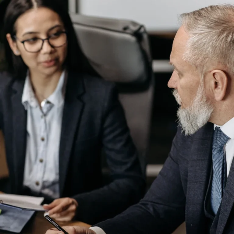 La gestión de talento multigeneracional puede convertirse en una ventaja para tu empresa. ¡Aprende a potenciar las fortalezas de cada integrante!