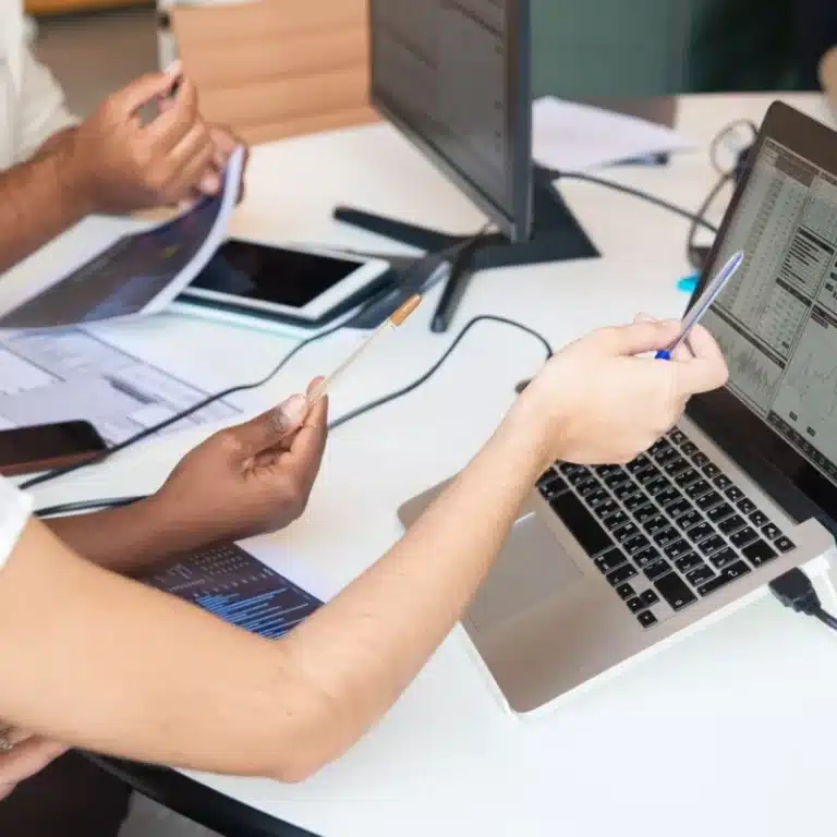 Prepara a tu empresa para la transición hacia la reducción de jornada laboral que se deberá aplicar en México durante los próximos años.